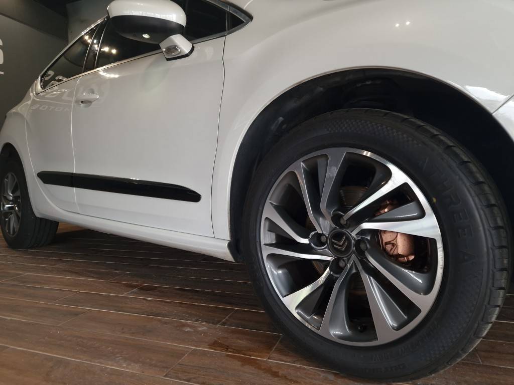 citroen-ds4-2014-diesel-1560cc