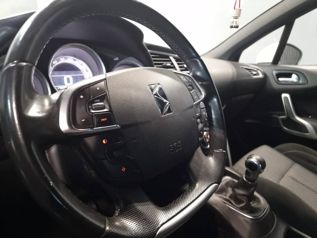 citroen-ds4-2014-diesel-1560cc
