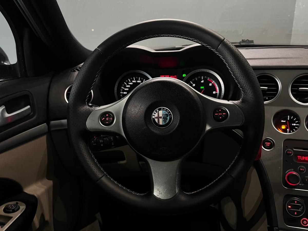 alfa-romeo-159-sportwagon-2011-diesel-1956cc