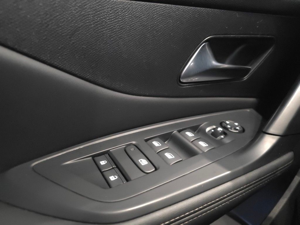 peugeot-308-sw-2022-diesel-1499cc