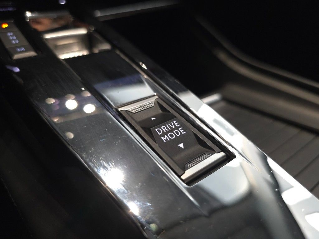 peugeot-308-sw-2022-diesel-1499cc