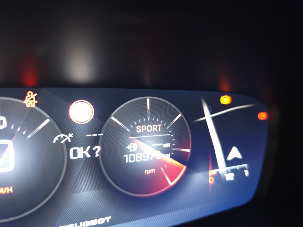 peugeot-308-sw-2022-diesel-1499cc