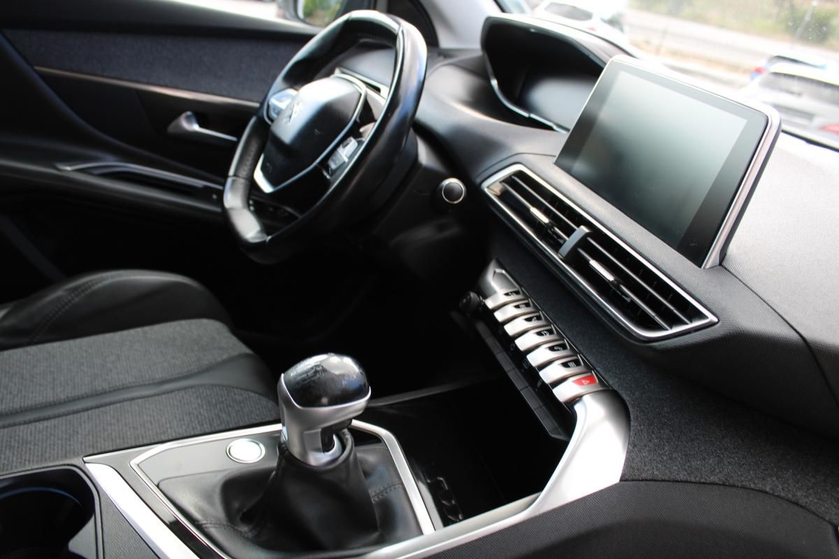 peugeot-3008-2017-diesel-1560cc