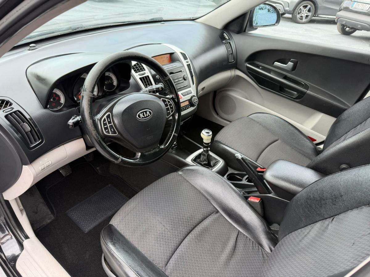 kia-ceed-sw-2008-diesel-1582cc