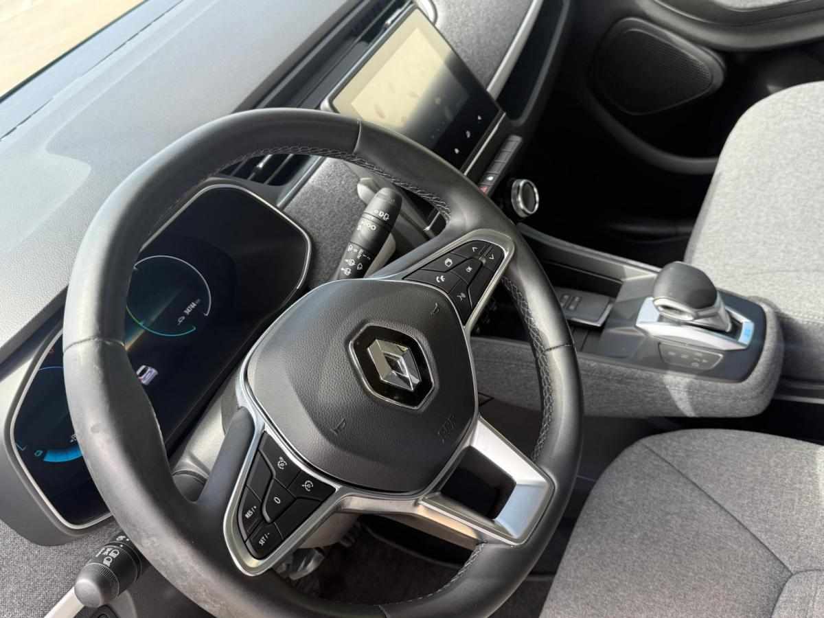 renault-zoe-r110-52-kwh-2021-eletrico