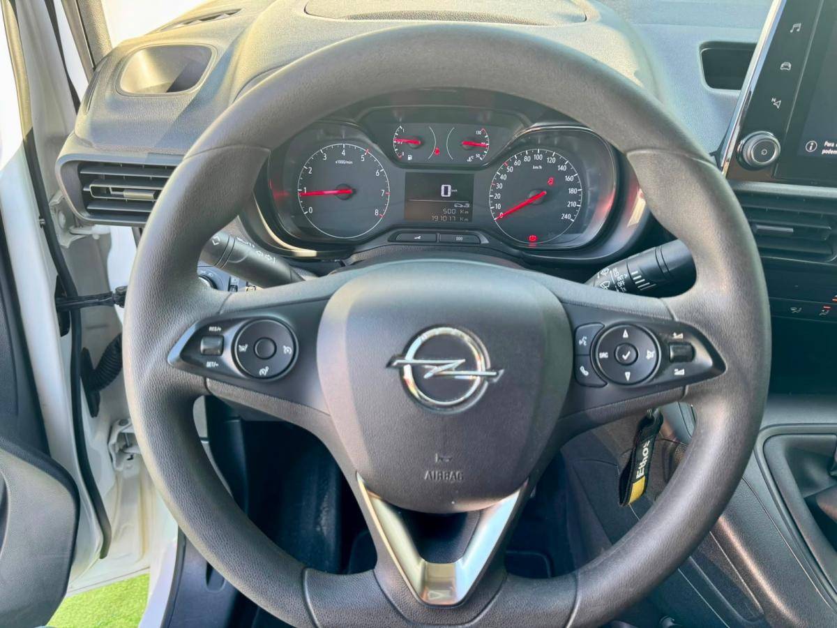opel-combo-2022-diesel-1499cc