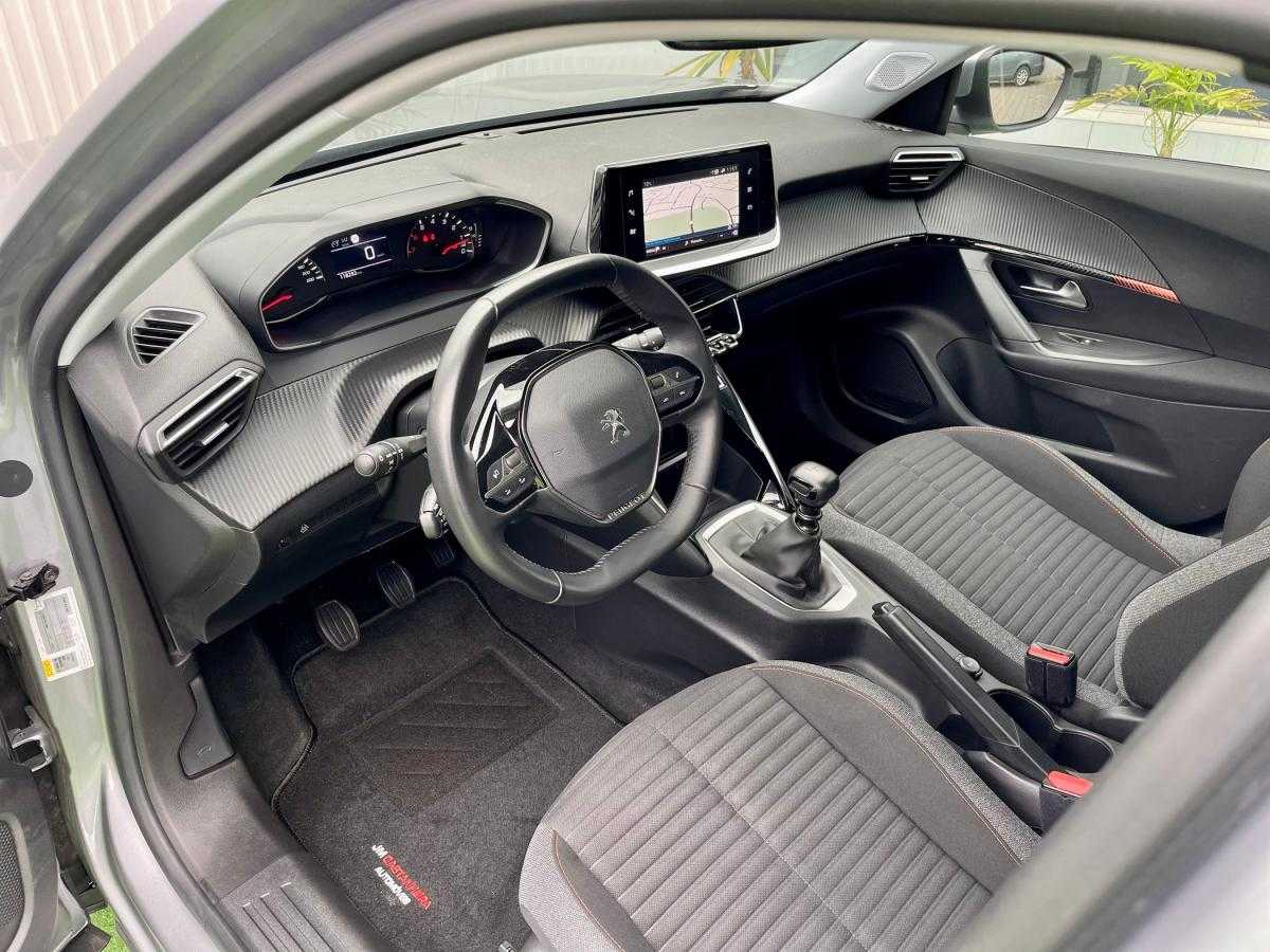 peugeot-2008-2021-diesel-1499cc