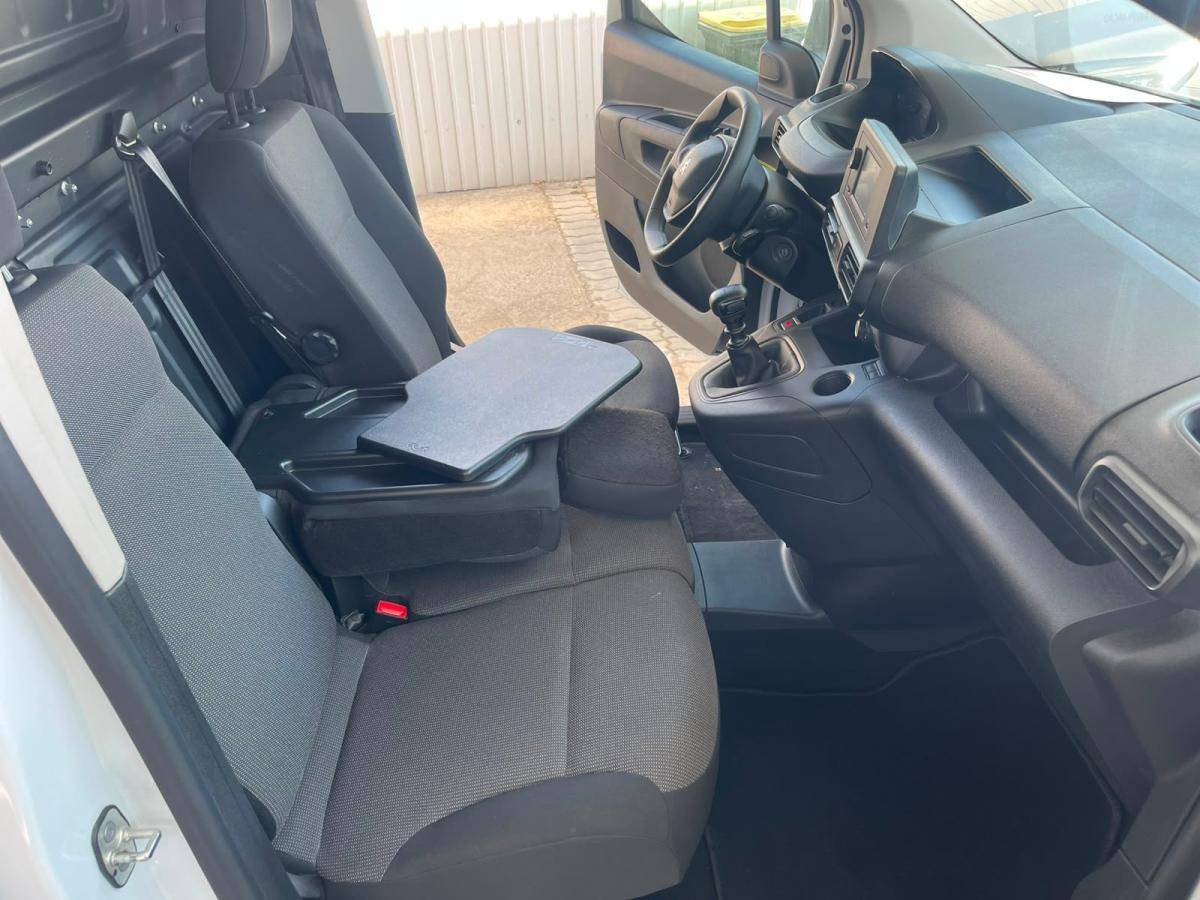peugeot-partner-2023-diesel-1499cc
