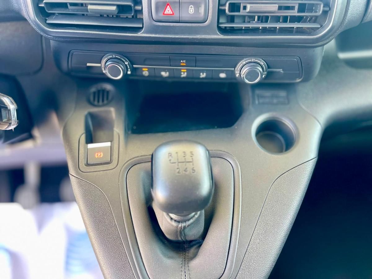 peugeot-partner-2023-diesel-1499cc