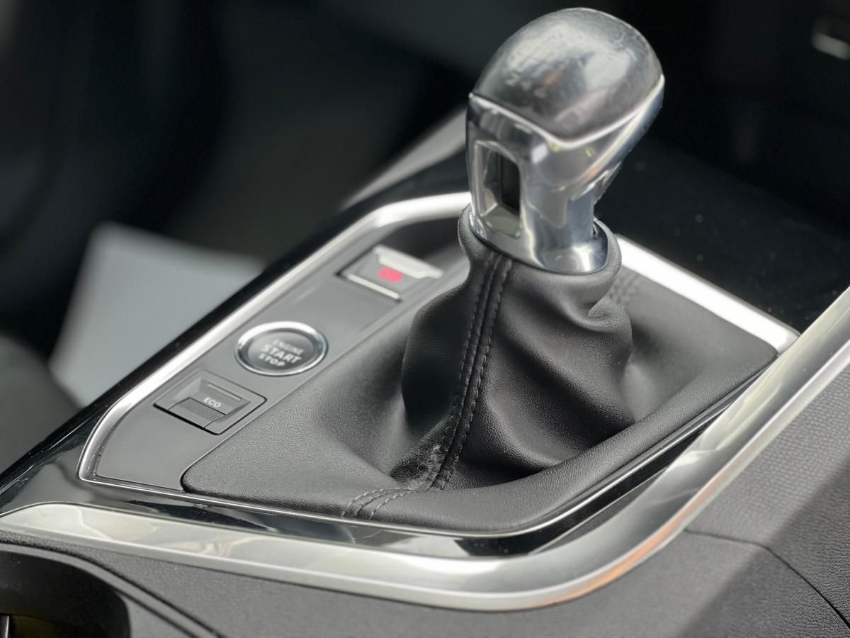 peugeot-3008-2021-diesel-1499cc