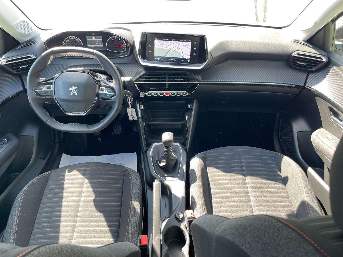 peugeot-208-2023-gasolina-1199cc