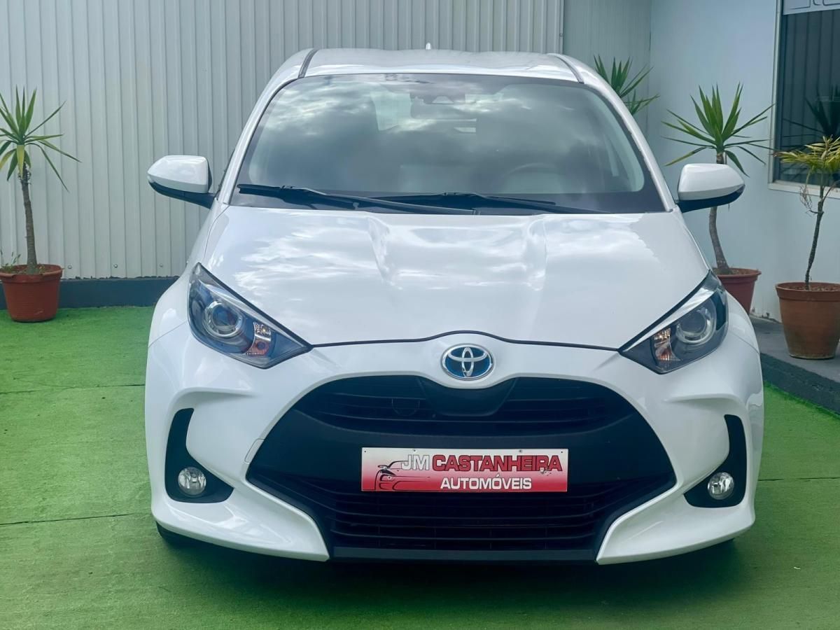 toyota-yaris-2021-hibrido-a-gasolina-1490cc