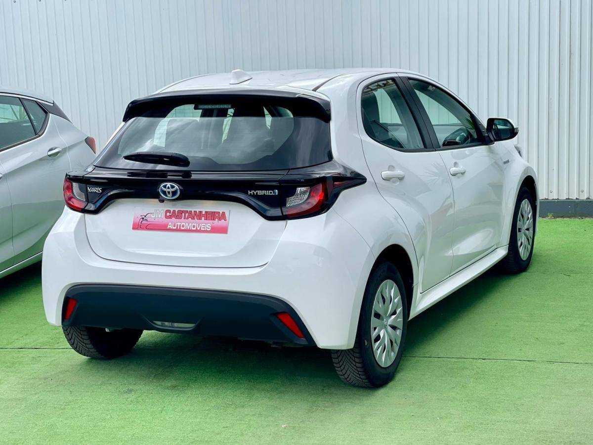 toyota-yaris-2021-hibrido-a-gasolina-1490cc