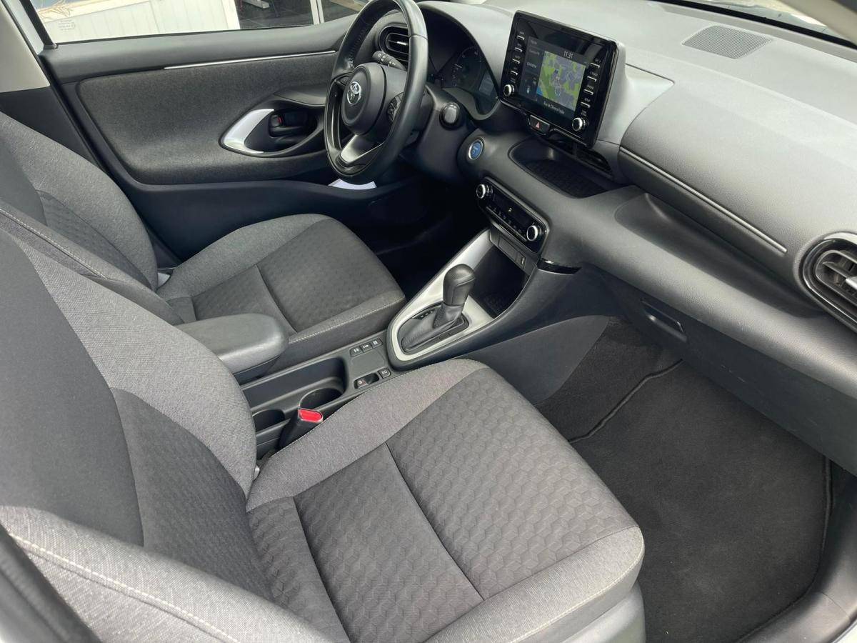 toyota-yaris-2021-hibrido-a-gasolina-1490cc