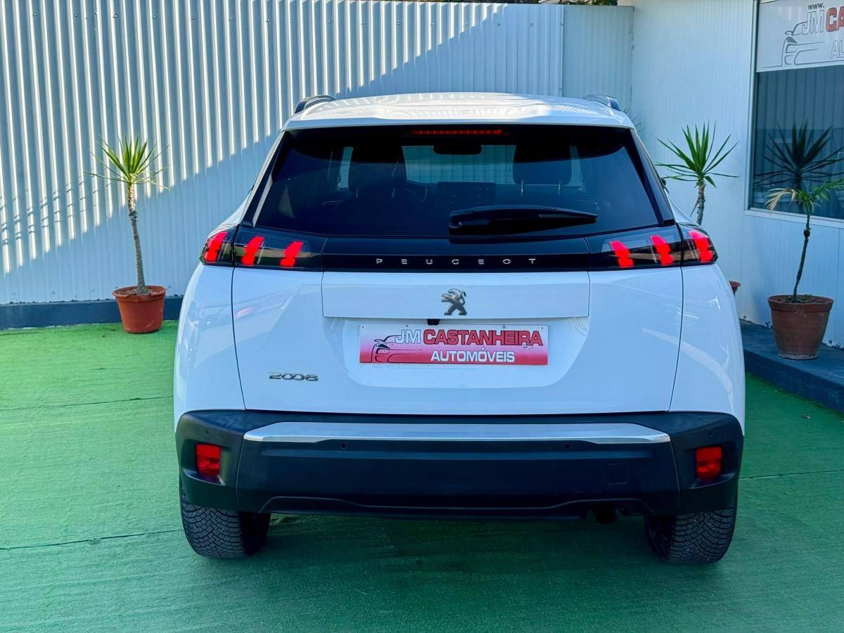 peugeot-2008-2022-gasolina-1199cc