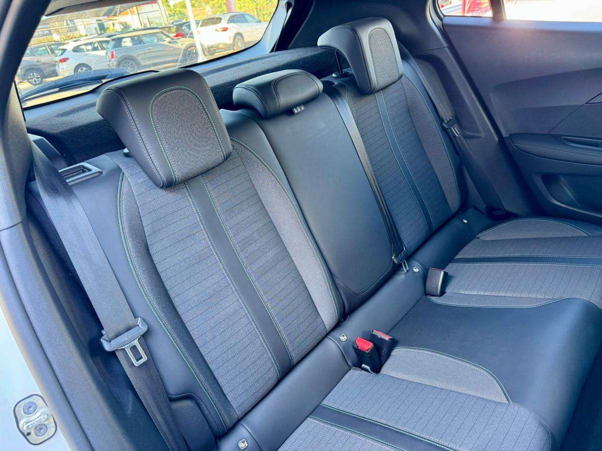peugeot-2008-2022-gasolina-1199cc