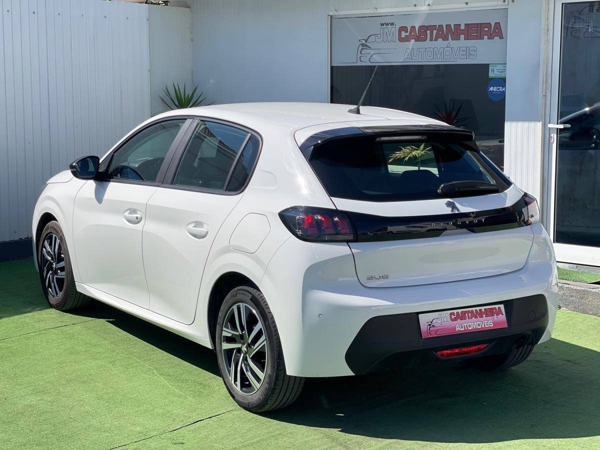 peugeot-208-2023-gasolina-1199cc