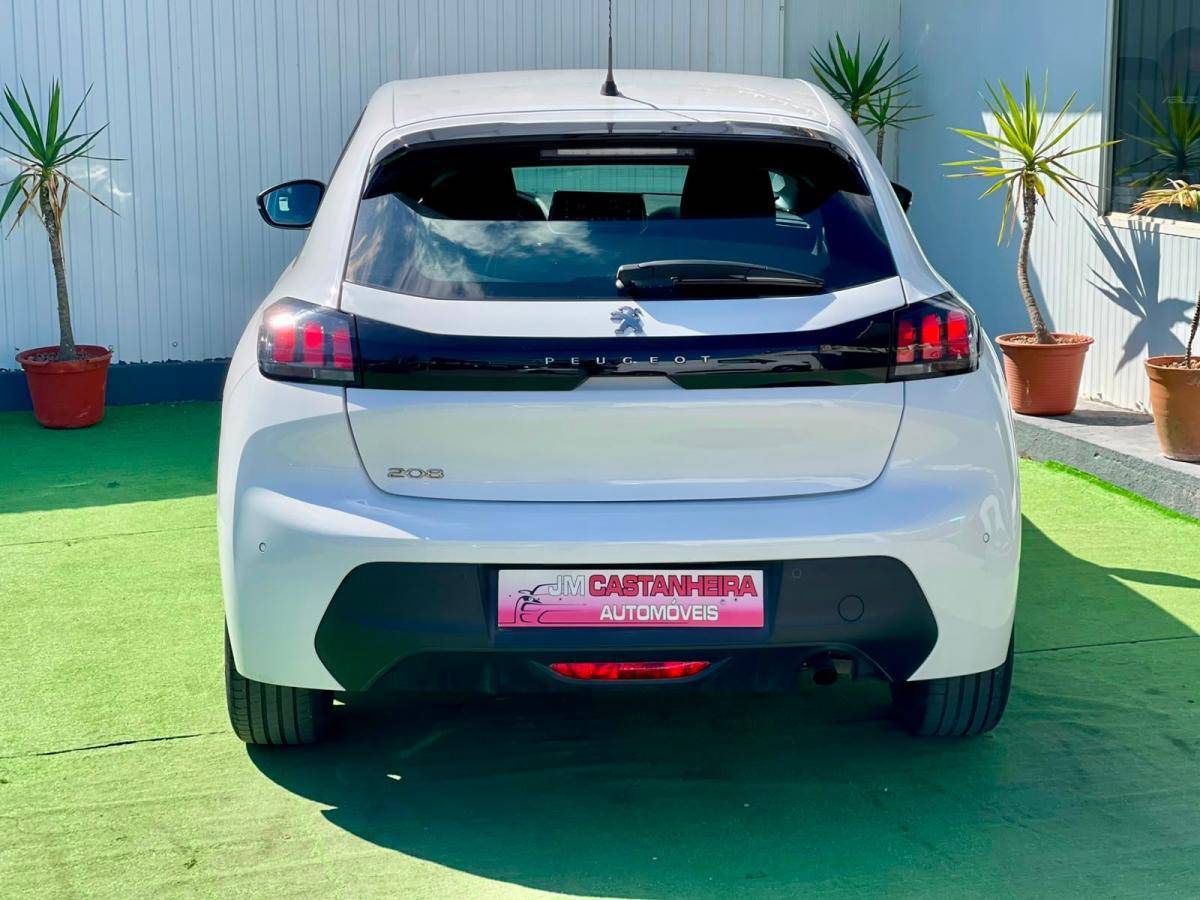 peugeot-208-2023-gasolina-1199cc
