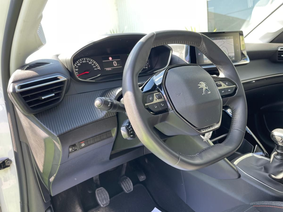 peugeot-208-2023-gasolina-1199cc