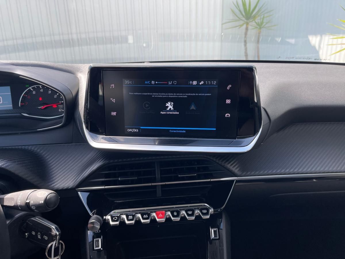 peugeot-208-2023-gasolina-1199cc