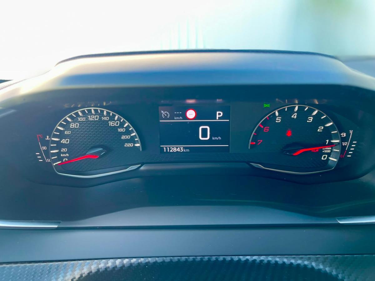 peugeot-208-2022-gasolina-1199cc