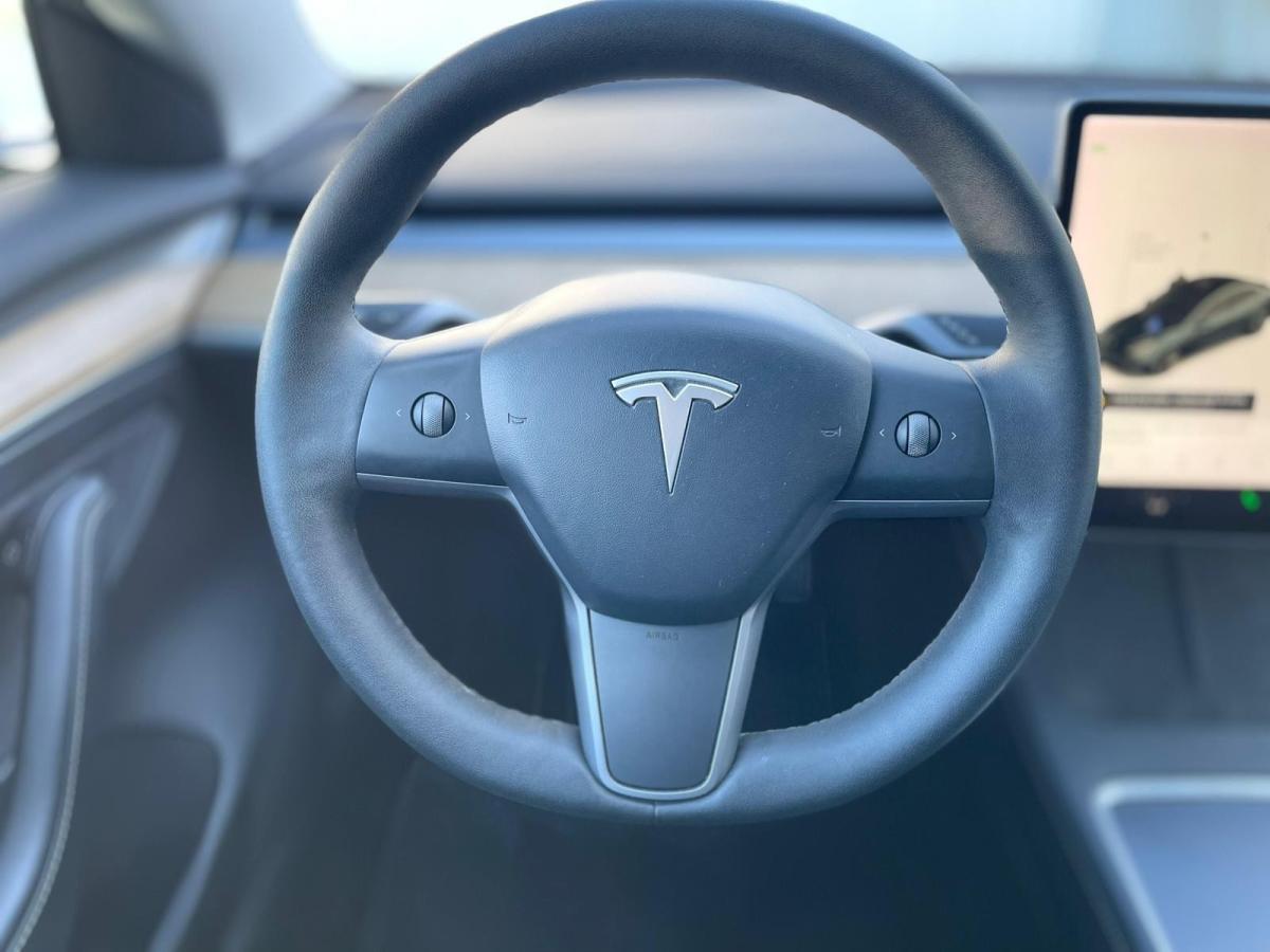 tesla-model-3-2021-eletrico-500cc