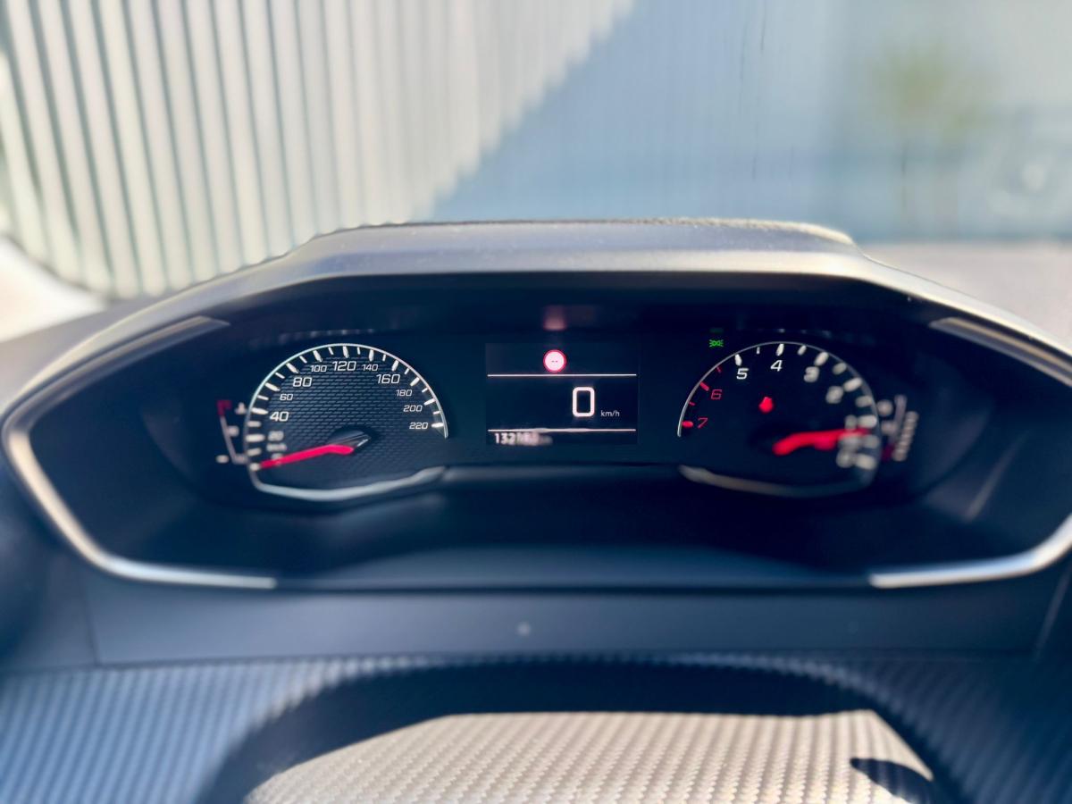 peugeot-208-2022-diesel-1499cc