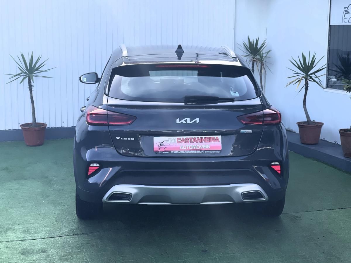 kia-xceed-2022-hibrido-a-gasolina-1580cc