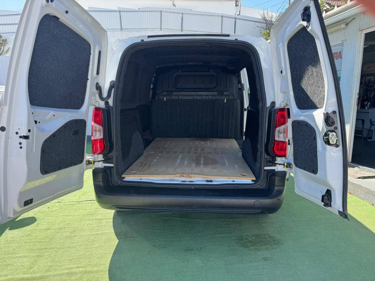 opel-combo-2024-diesel-1499cc