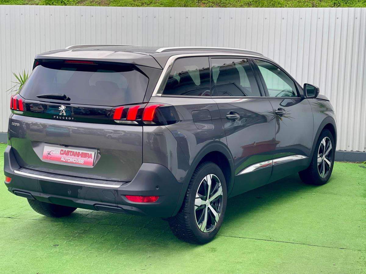 peugeot-5008-2023-gasolina-1199cc