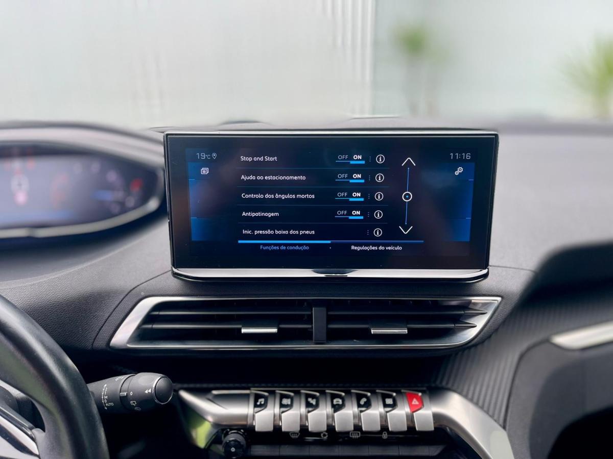 peugeot-3008-2021-diesel-1499cc