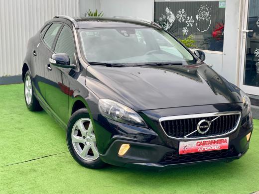 volvo-v40-cross-country-2018-diesel-1969cc