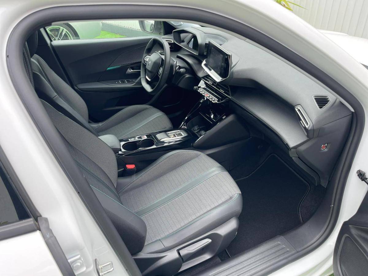 peugeot-2008-2022-gasolina-1199cc