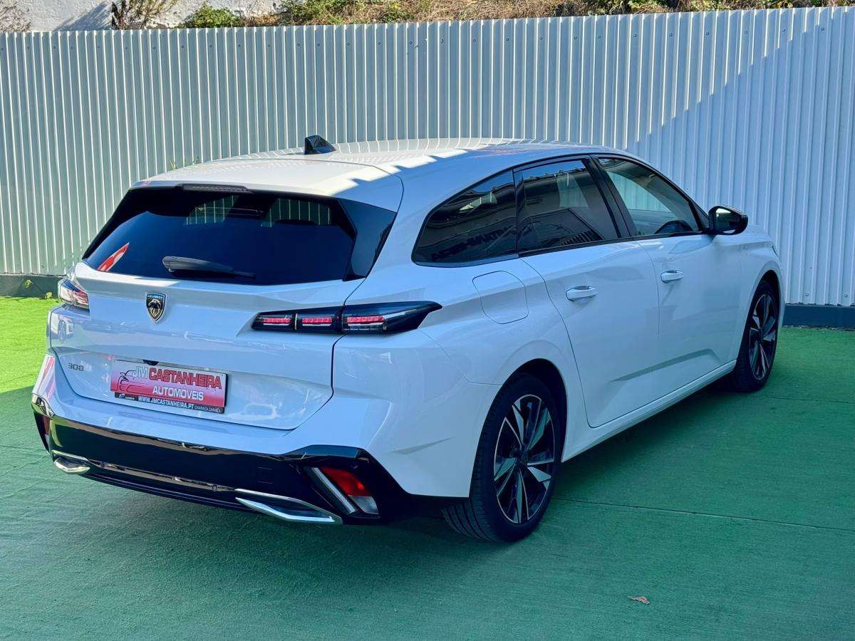 peugeot-308-sw-2022-diesel-1499cc
