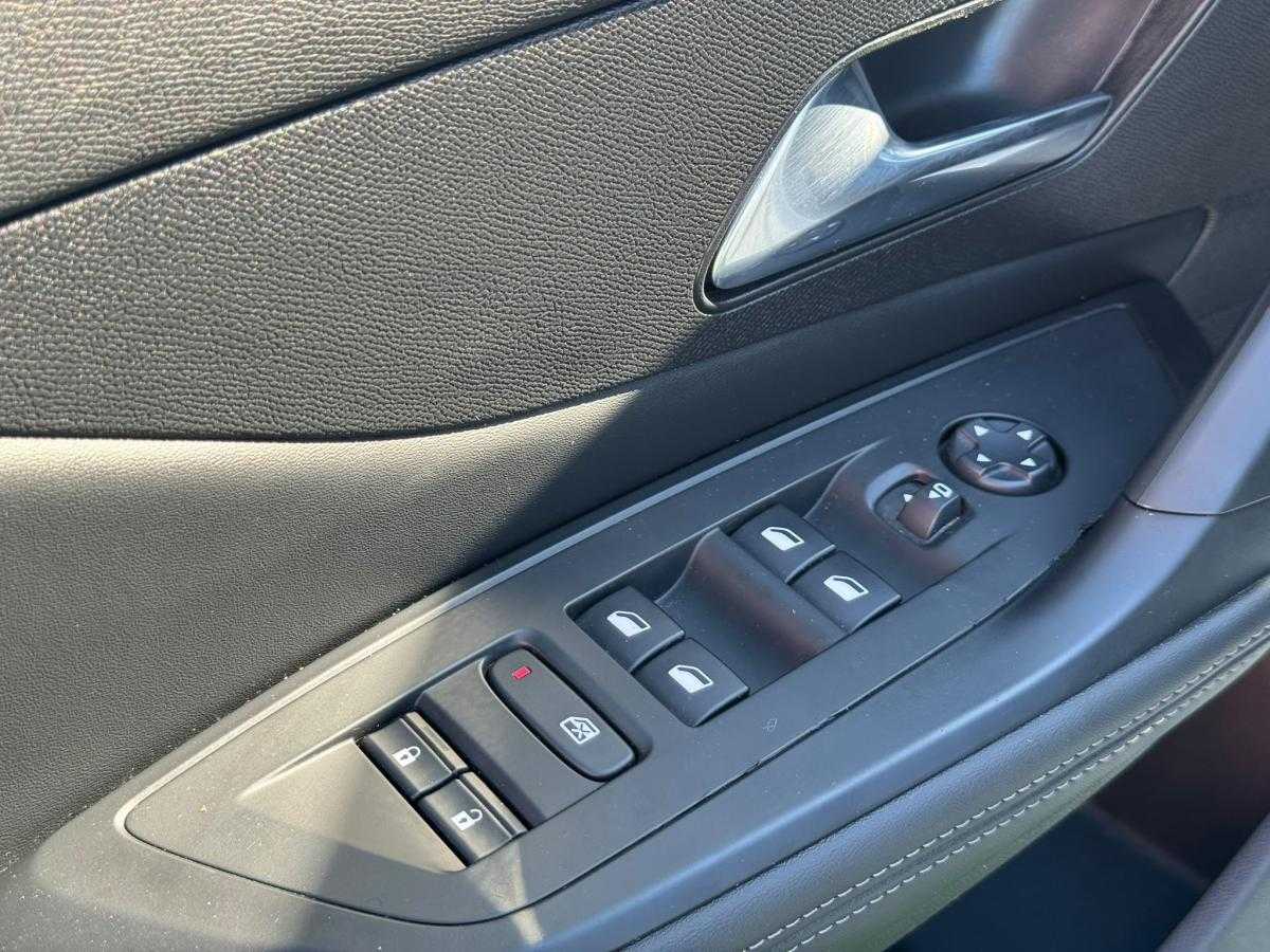 peugeot-308-sw-2022-diesel-1499cc
