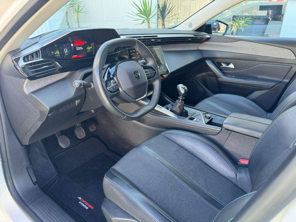 peugeot-308-sw-2022-diesel-1499cc