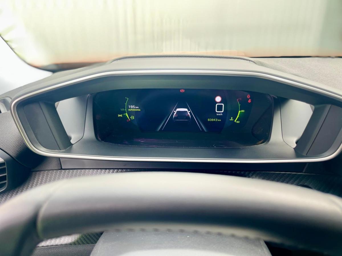 peugeot-2008-2022-gasolina-1199cc