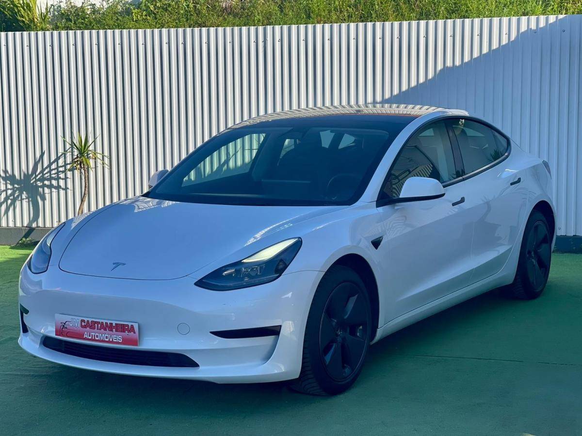 tesla-model-3-2022-eletrico-500cc