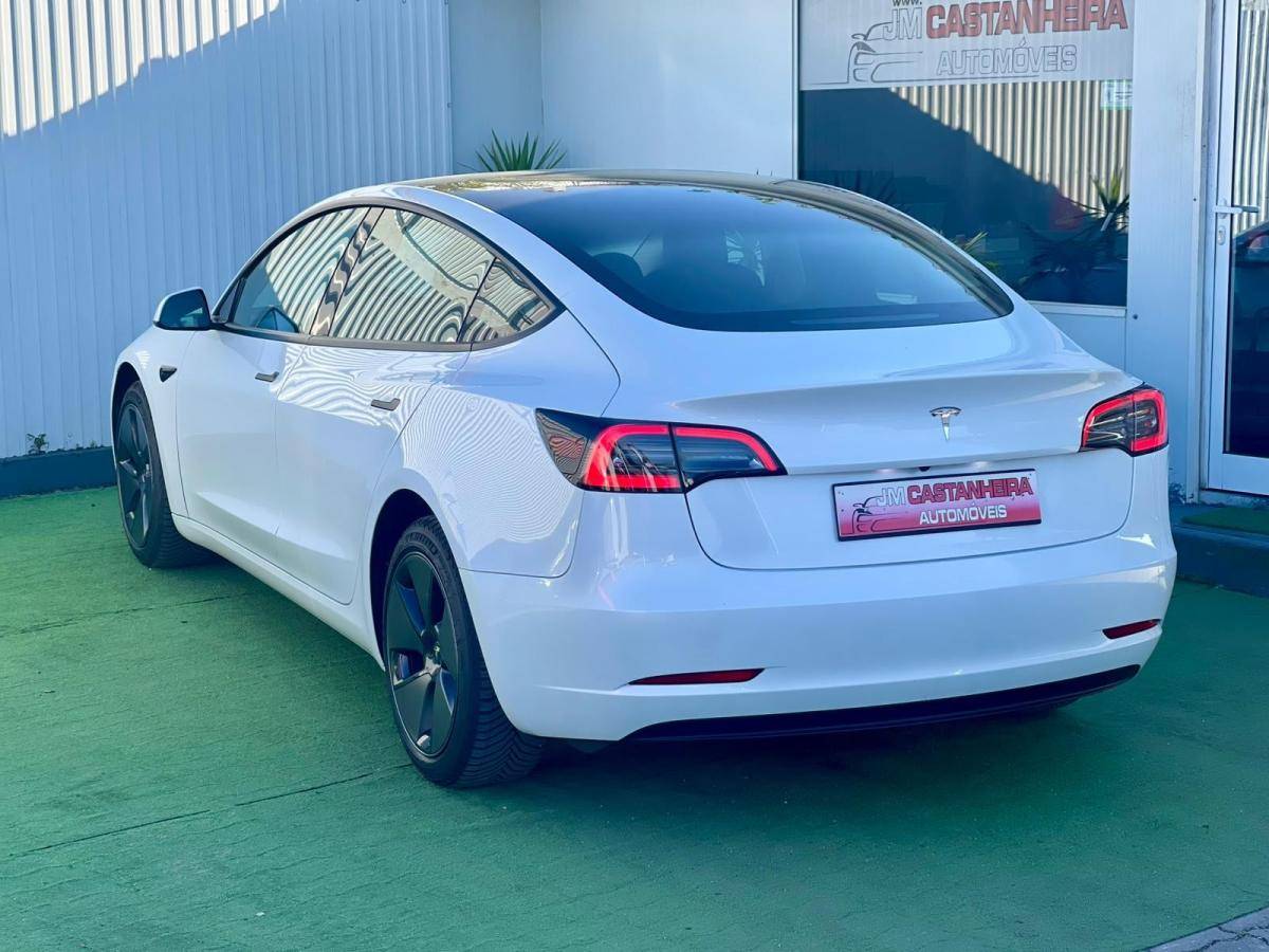 tesla-model-3-2022-eletrico-500cc