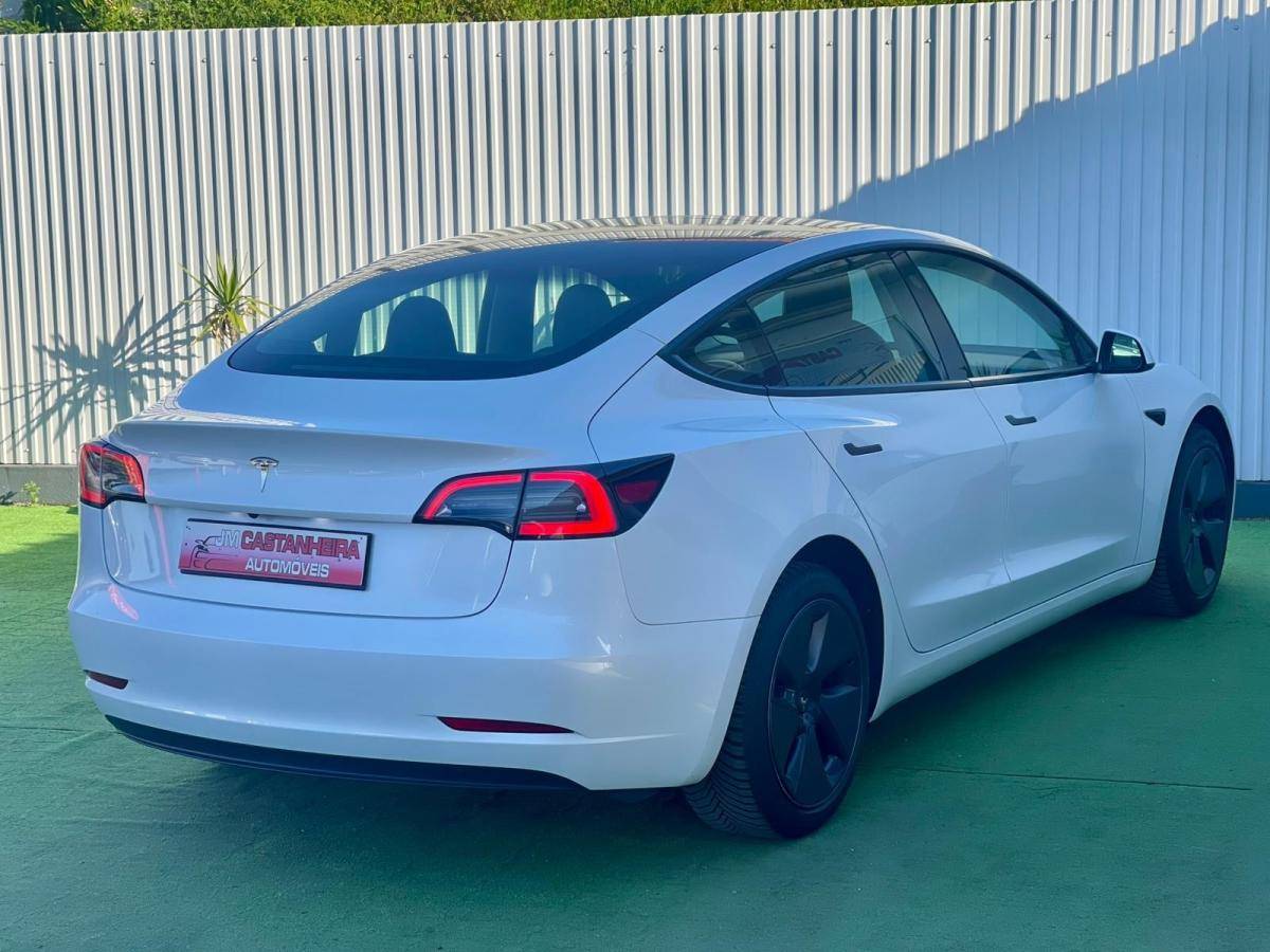 tesla-model-3-2022-eletrico-500cc