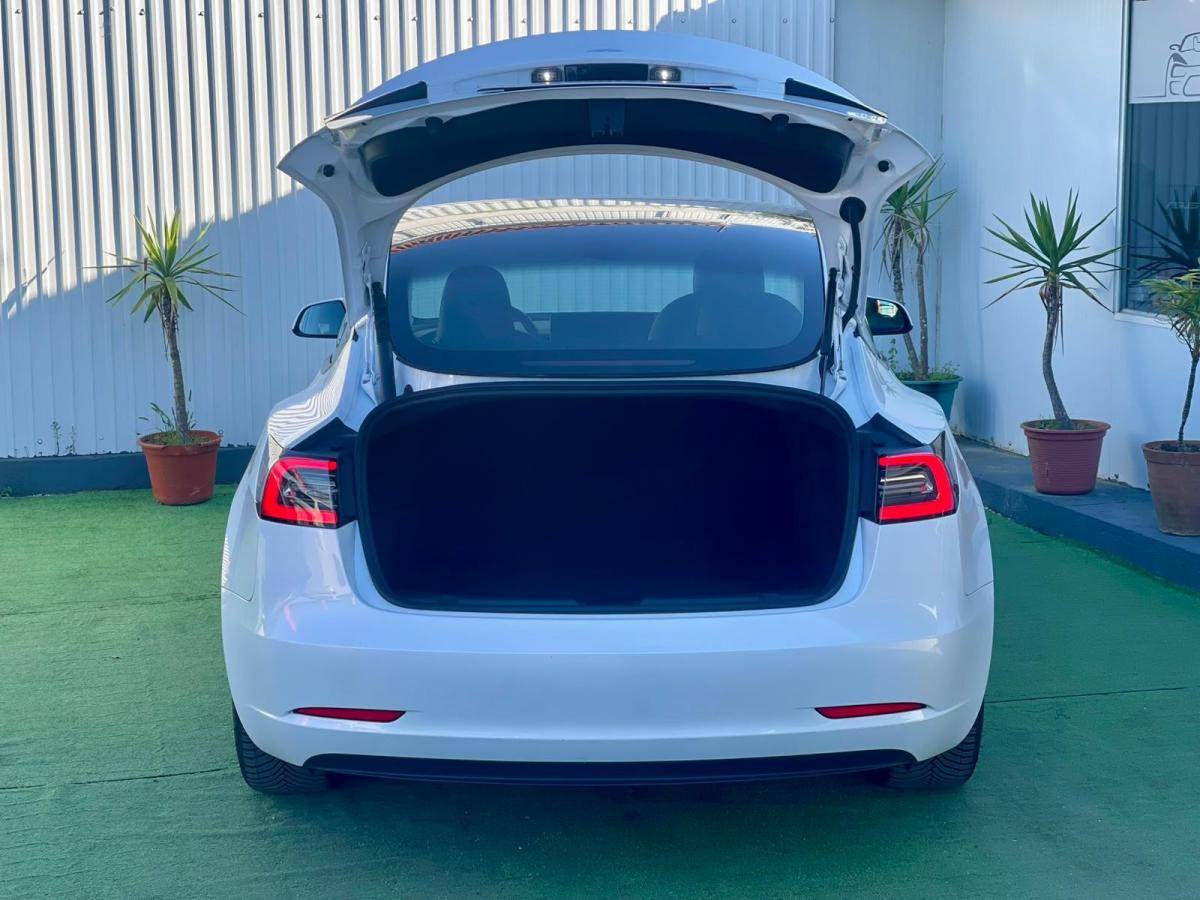 tesla-model-3-2022-eletrico-500cc