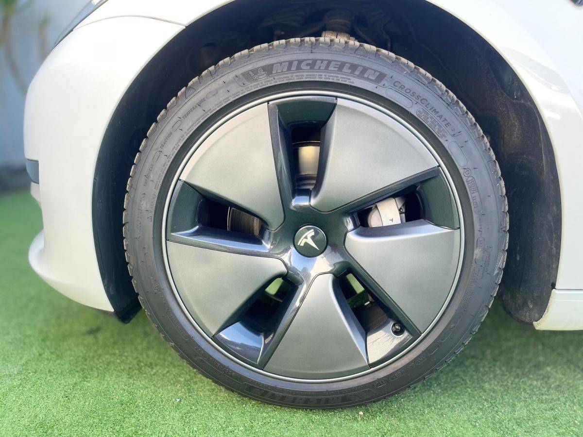 tesla-model-3-2022-eletrico-500cc