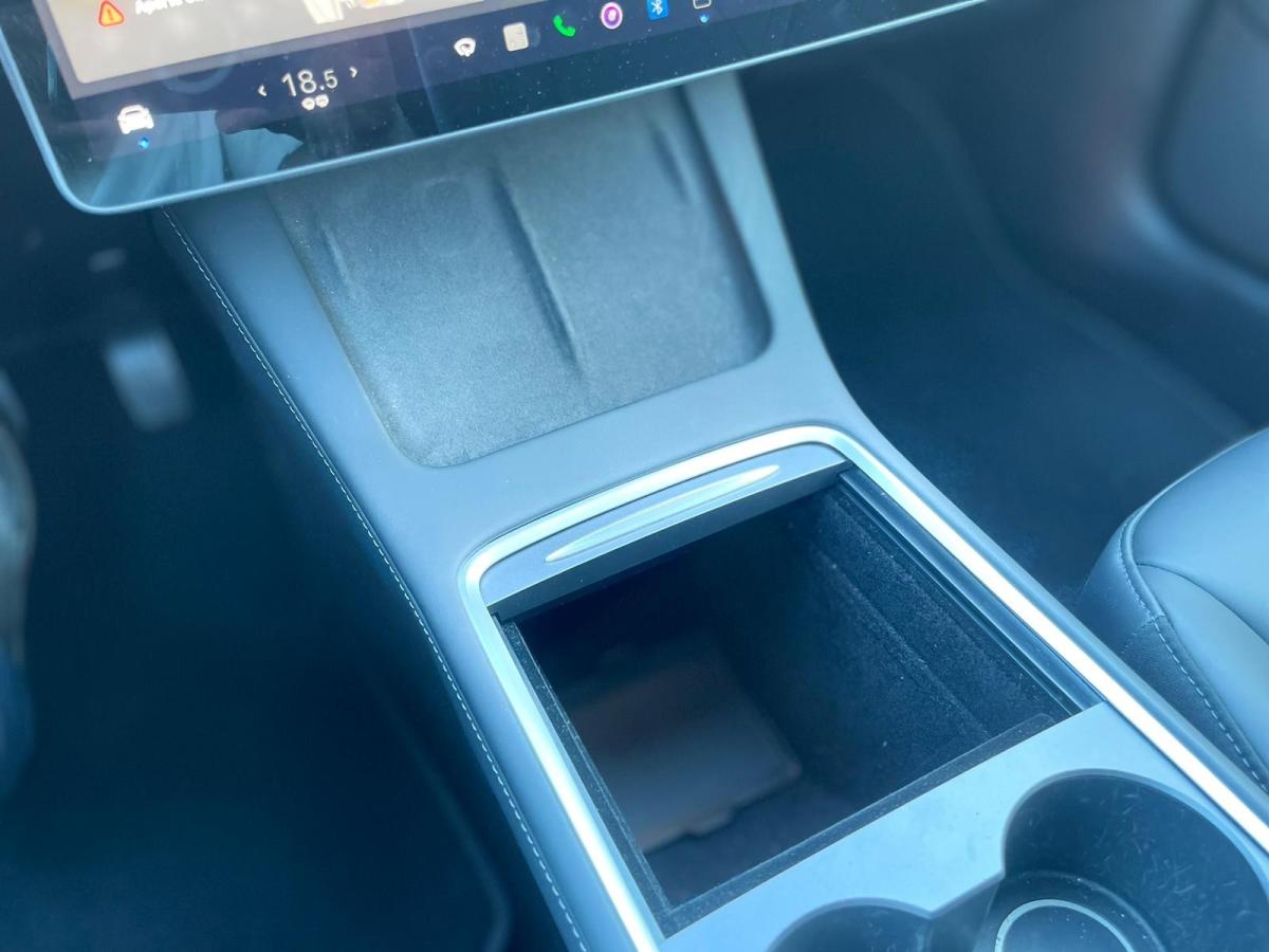tesla-model-3-2022-eletrico-500cc