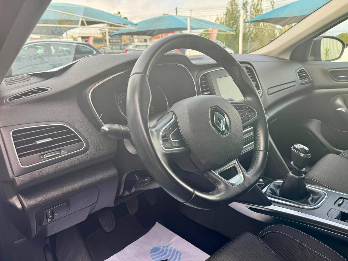 renault-megane-2018-diesel-1461cc