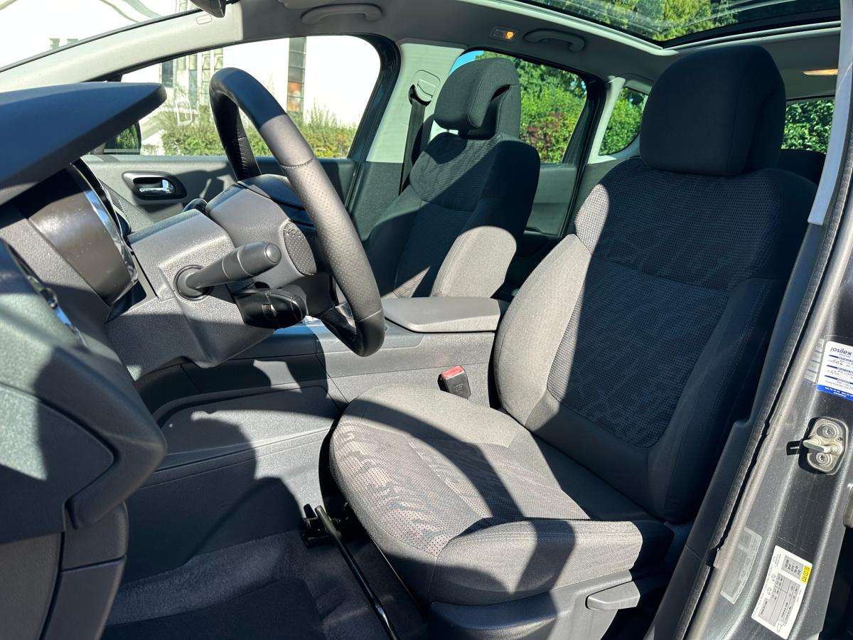 peugeot-3008-2013-diesel-1560cc