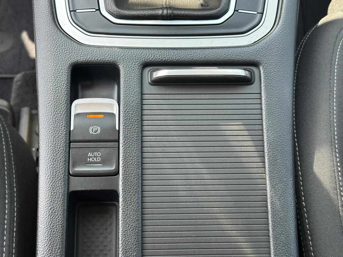 volkswagen-passat-variant-2015-diesel-1598cc