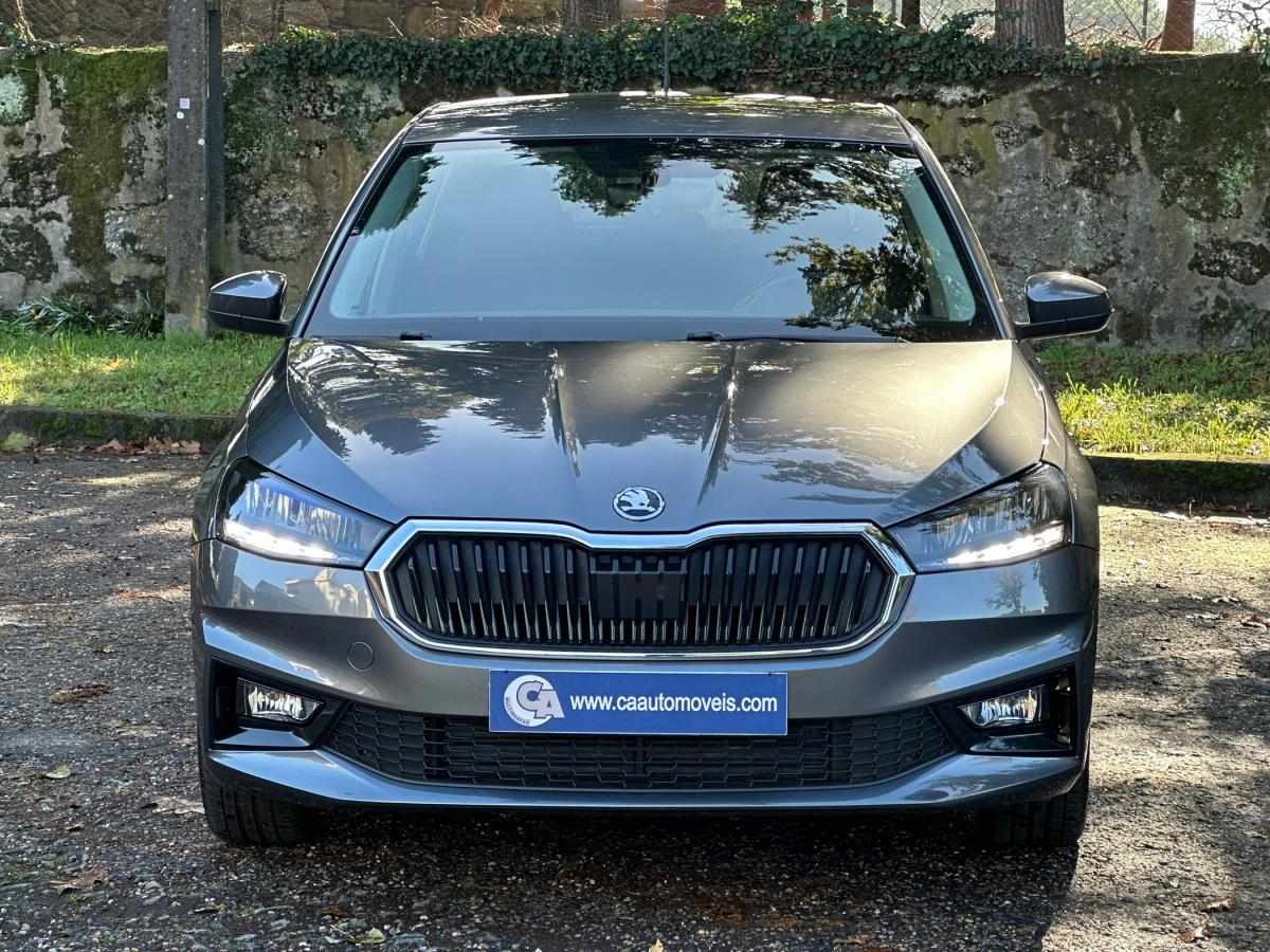 skoda-fabia-2023-gasolina-999cc