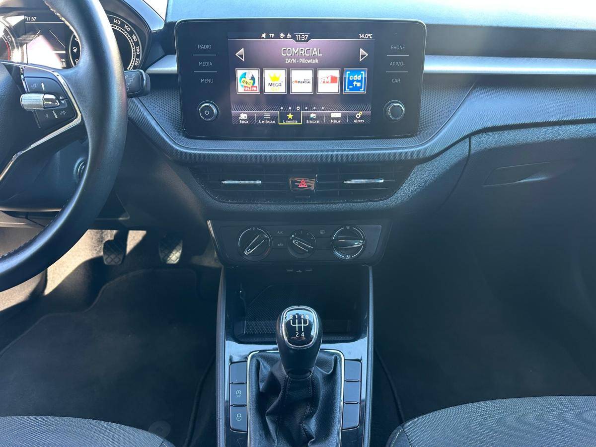 skoda-fabia-2023-gasolina-999cc