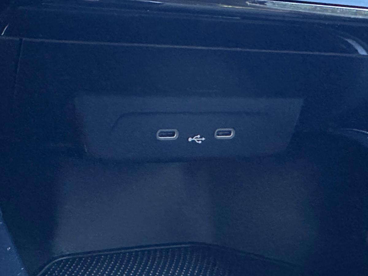 skoda-fabia-2023-gasolina-999cc