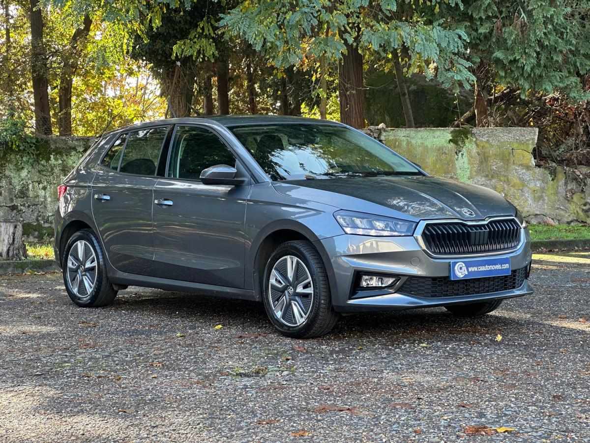 skoda-fabia-2023-gasolina-999cc